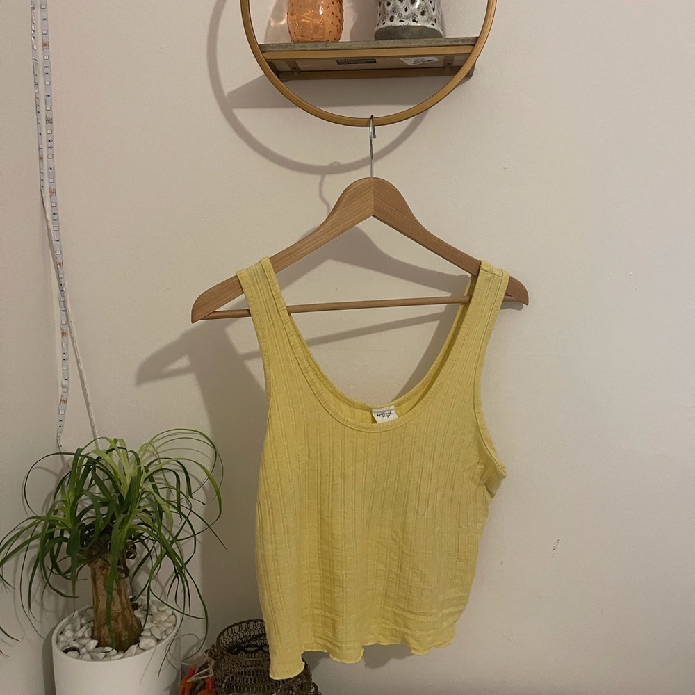 Yellow ribbed tank top